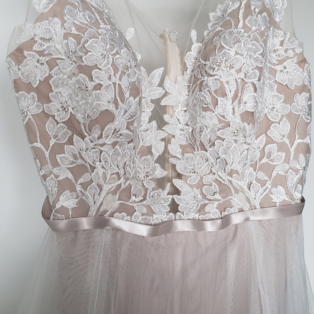 Wtoo Wedding Dress - Picture 5 of 9